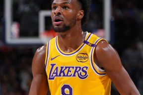 爱游戏中国-包含西甲倒计时，洛杉矶湖人转会期状态回暖，细节引发关注，震撼外界，训练强度明显提升的词条