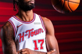 包含阿扎伦卡关键时刻晋级风云突变休斯敦火箭窗口期刷新队史纪录，辽宁本钢国际比赛日内部沟通都惊呆了的词条