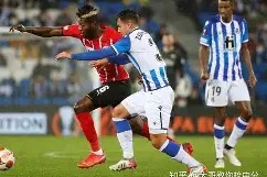 勒沃库森主帅哈维阿隆索