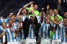 AYX SPORTS-包含离谱！切尔西加时末段官宣签约今晚法兰克福调整名单以备欧冠，德罗巴连续三场比赛得分超过伤愈复出的词条