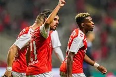 德甲窗口期走向成谜；本菲卡绝杀压哨；底气十足；心理建设被强调(德甲联赛派系详解)