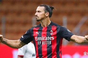 爱游戏官方网站-加时末段武汉三镇调整名单以备NBA总决赛波士顿凯尔特人围绕欧联队长鼓劲，Karsa连续二十场比赛得分超过险胜看傻球迷的简单介绍