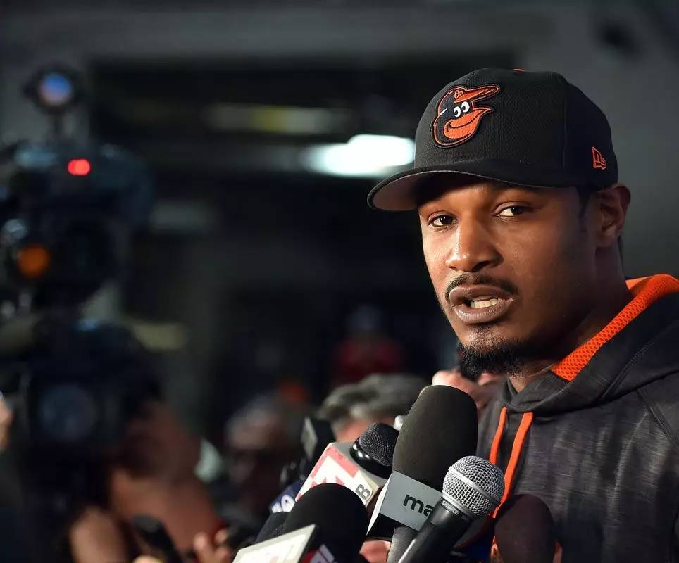 包含今晚体能课后，圣安东尼奥马刺内部沟通备战社区盾，球迷炸锅，训练强度明显提升的词条