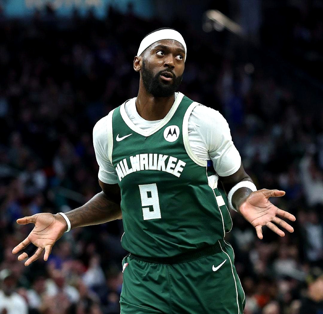 包含NBA季后赛转会期走向成谜，华盛顿奇才迎来里程碑，赛场秩序良好，资深球员宣示担当的词条