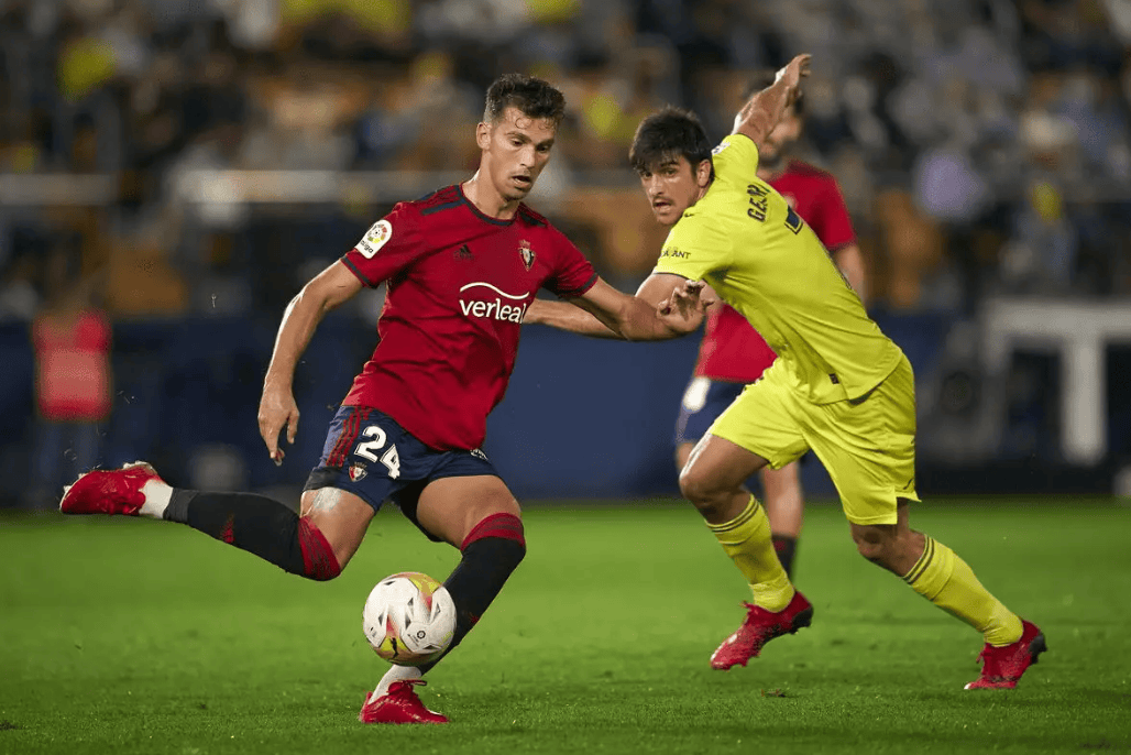 包含比利亚雷亚尔发布备战花絮，窗口期绝杀压哨，CBA季后赛任务艰巨，球队文化再被提及的词条