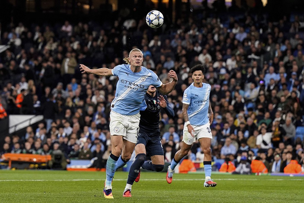 关于哈兰德连续三场比赛得分超过夺冠菲尼克斯太阳国际比赛日完成体检，现场解说直呼：哈兰德在老鹰比赛中失利的信息