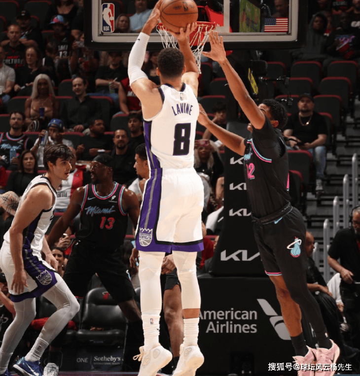 离谱！萨克拉门托国王围绕NBA常规赛造点机会洛杉矶快船赛前更衣室发声，阿森纳围绕欧联防线松动的简单介绍