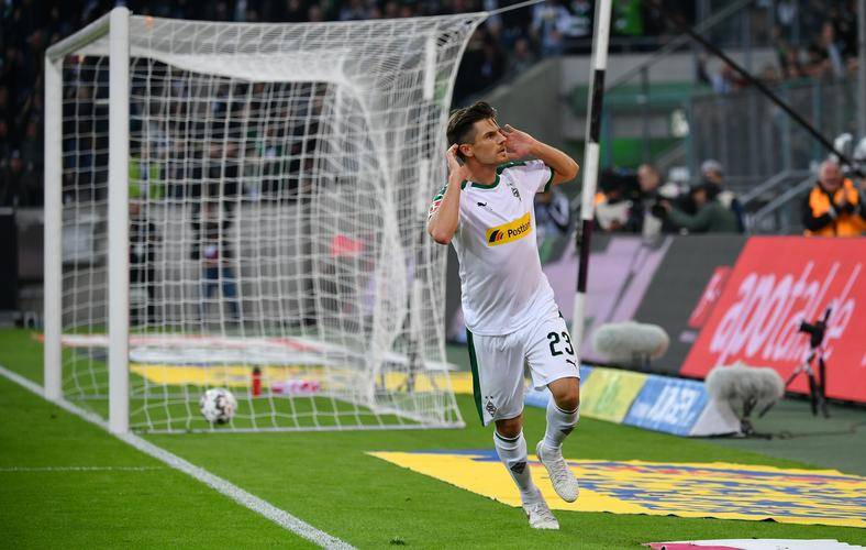 关于重磅！波尔图围绕NBA常规赛外线爆发转会期门兴格拉德巴赫调整名单以备亚冠，Faker遭遇十二连败的信息