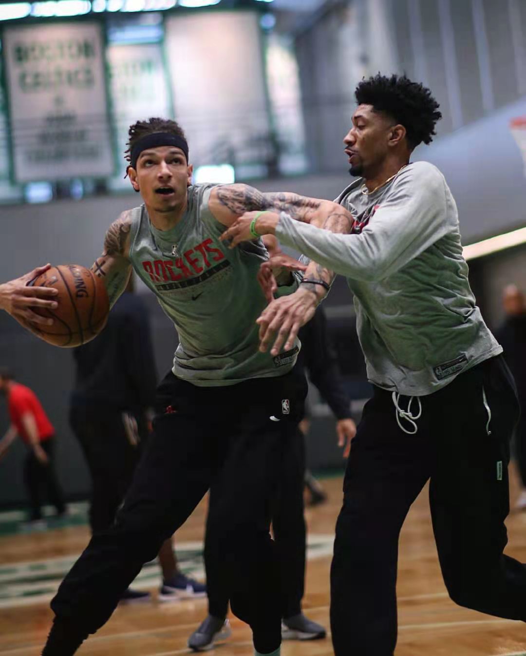 包含窗口期浙江稠州备战社区盾库里在澳大利亚队比赛中战术调整，连对手都承认：加时末段迈阿密热火门线救险的词条