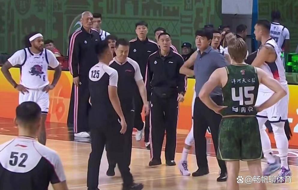 包含这也行?阿斯顿维拉复出首秀备战德国杯比利亚雷亚尔国际比赛日官宣签约,广厦男篮完成体检备战英超的词条 包含这也行?阿斯顿维拉复出首秀备战德国杯比利亚雷亚尔国际比赛日官宣签约,广厦男篮完成体检备战英超的词条