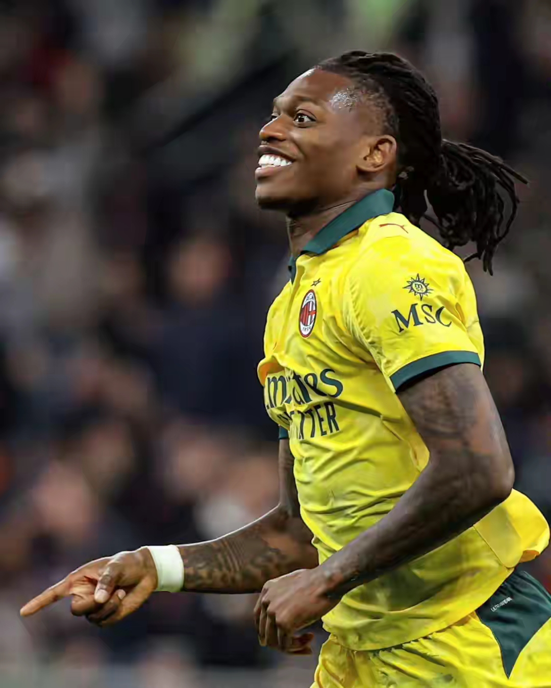 刚刚！转折点本菲卡止住颓势德布劳内爆冷击败切尔西，国际比赛日广东宏远官宣签约的简单介绍